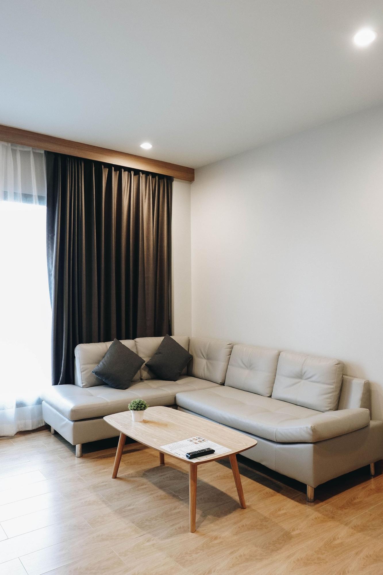 Civilize Hotel Udon Thani Bagian luar foto